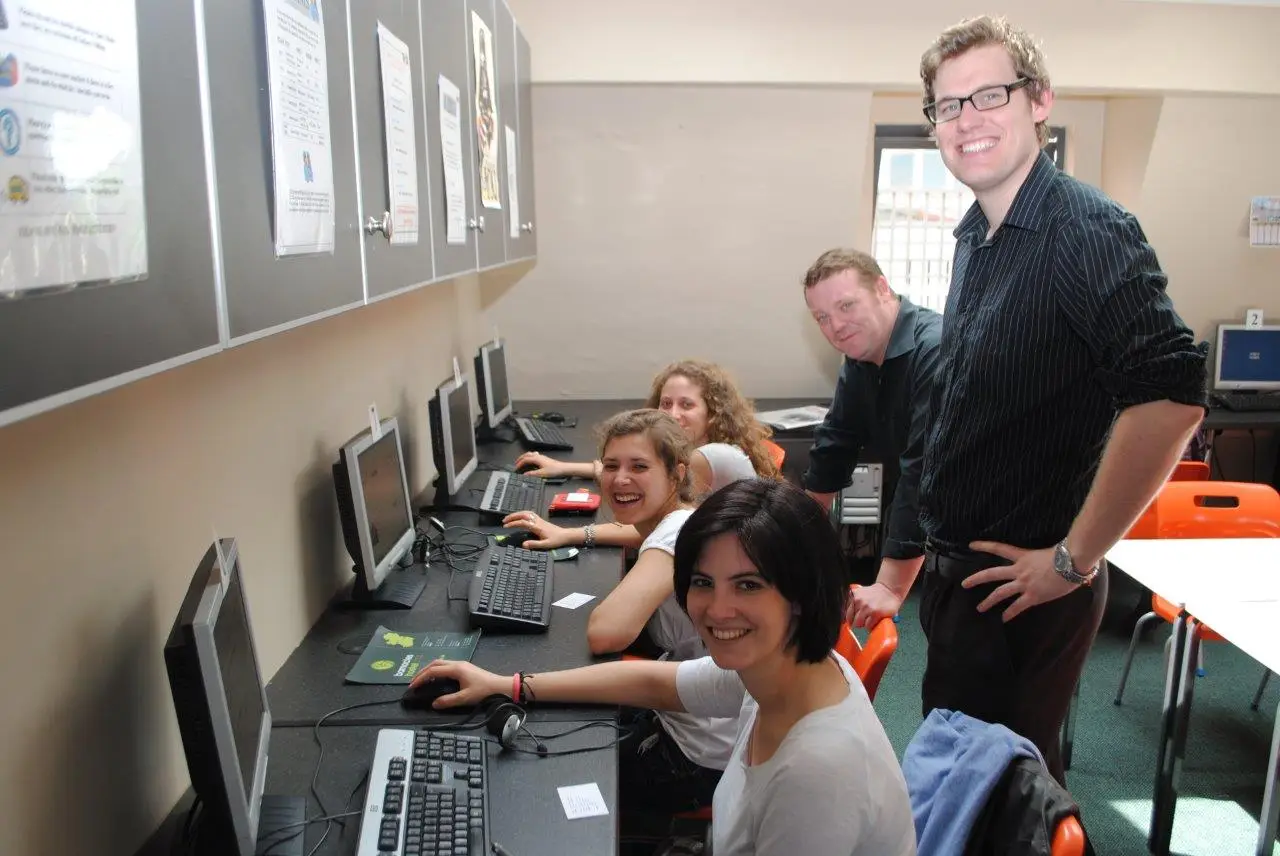 Irlandia - Dublin - indywidualny kurs j. angielskiego Adult Family CES - wiek 16+